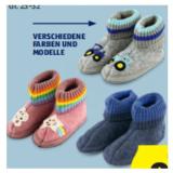 LILY & DAN Kleinkinder/Kinder-Hüttenschuhe versch. Farben und Modelle HOFER 1 Paar