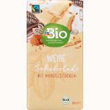 Promotion Bild von dmBio weiße Schokolade mit Mandelstücken dm 100 Gramm 1 Tafel