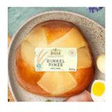 BILLA GENUSSWELT Dinkelpinze od. Osterpinze mit Butter BILLA 300 Gramm 1 Stück