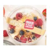 SPAR enjoy Griechischer Joghurt mit Beeren INTERSPAR 203 Gramm 1 Becher