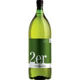 2er Tafelwein Weiß oder Rot, Preisangabe ohne MwSt. (Preis inkl. MwSt. 3,74 €), METRO 2 Liter 1 Flasche