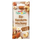 Spar Natur pur Bio-Nüsse Verschiedene Sorten oder Bio-Studentenfutter, Bio-Medjoul-Datteln oder Bio-Mango-Cheeks INTERSPAR 1 Packung