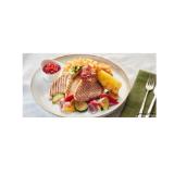 Grillteller mit Medaillons vom Schweinskarree, Putenbrust, Maishendlfilet, dazu Pommes, Gemüse, Kräuterbutter und Tomaten-Paprikadip INTERSPAR 1 Set